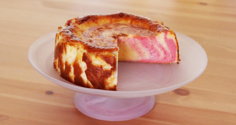 Volcano cheese cake Strawberry